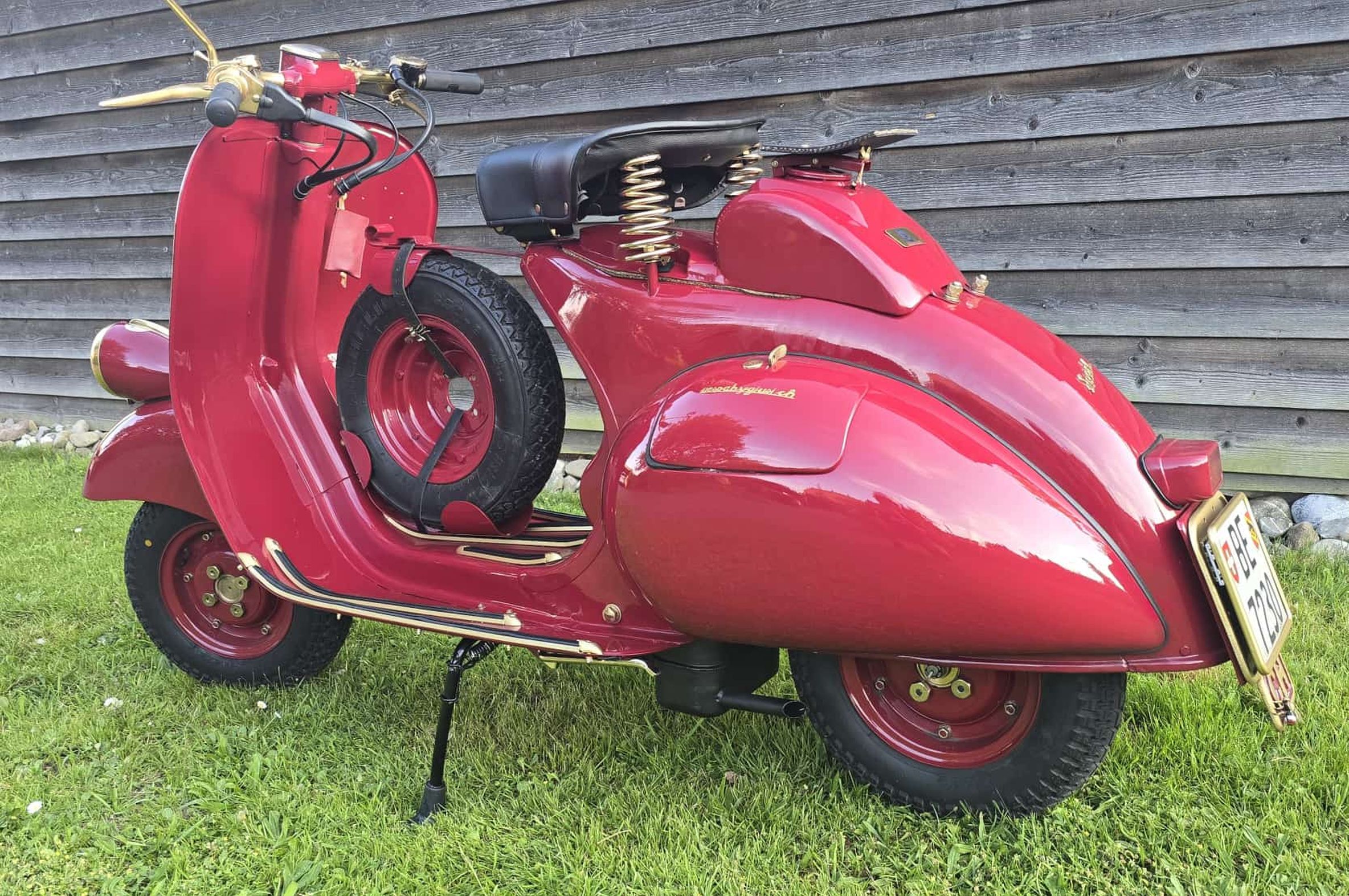 Vespa Farobasso 6 Giorni VN2T